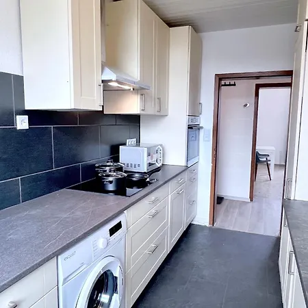 Bege Momentum Lejlighed