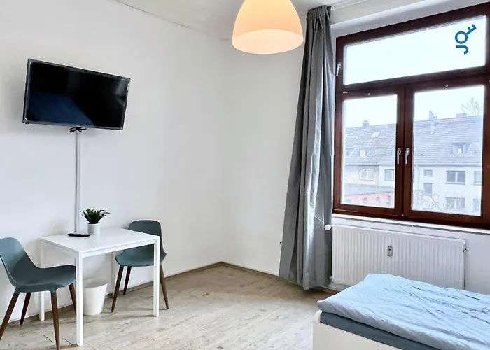 Bege Momentum شقة دوسبرغ